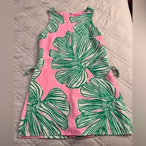 Lily Pulitzer Romper size 2. Like new condition.